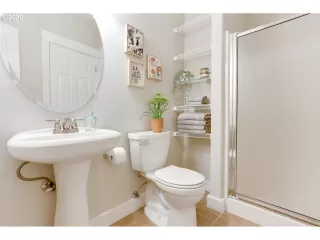 Photo #5: 20135443 Listing