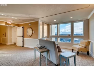 Photo #3: 20135491 Listing 