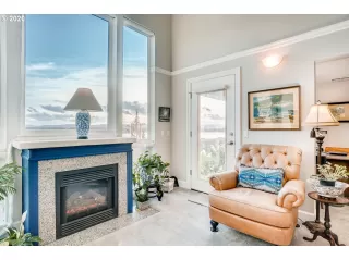 Photo #6: 20135491 Listing 