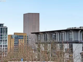 Photo #5: 20136195 Listing