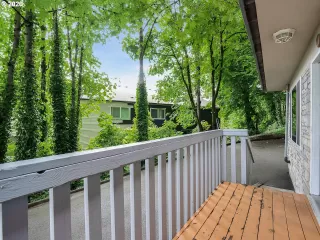 Photo #3: 20137505 Listing