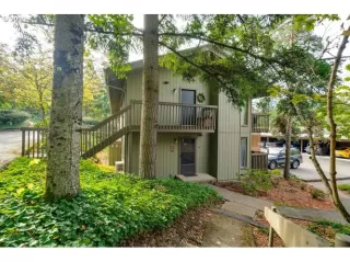 Photo #1: 20137852 Listing