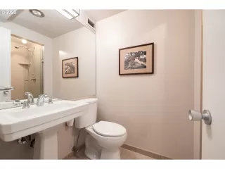 Photo #3: 20138341 Listing 