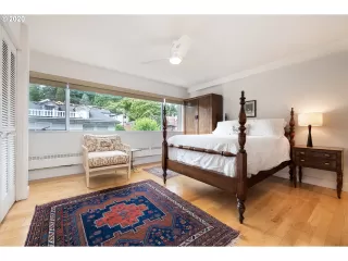 Photo #5: 20138341 Listing 