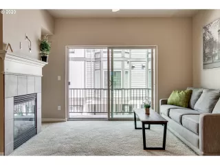 Photo #6: 20140232 Listing