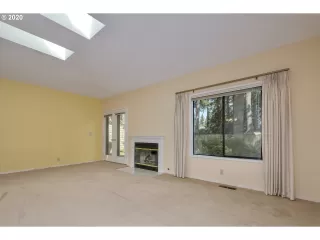 Photo #3: 20140899 Listing