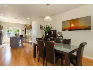 Photo #6: 20141476 Listing