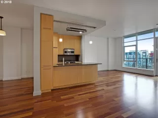 Photo #3: 20141633 Listing