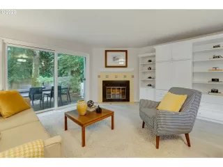 Photo #2: 20142564 Listing