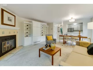 Photo #3: 20142564 Listing