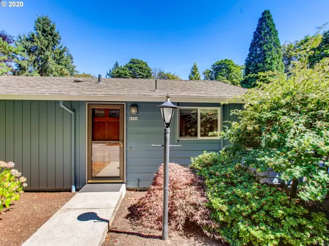 MLS: 20143126 Condo For Sale