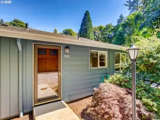 Photo #2: 20143126 Listing