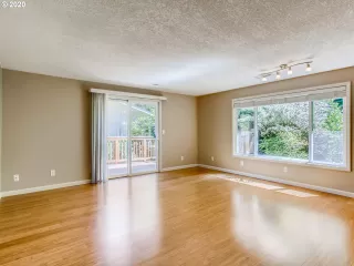 Photo #5: 20143126 Listing