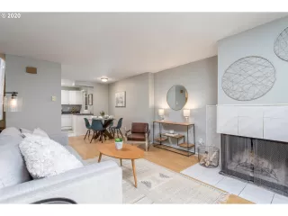 Photo #2: 20143706 Listing