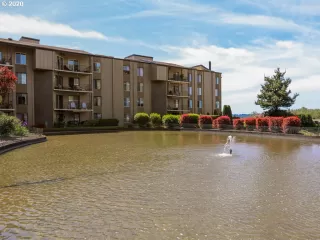 Photo #2: 20143797 Listing