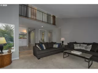 Photo #4: 20144344 Listing