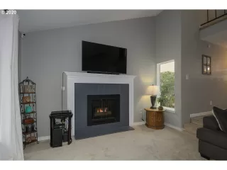 Photo #6: 20144344 Listing