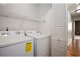 Photo #6: 20144951 Listing 