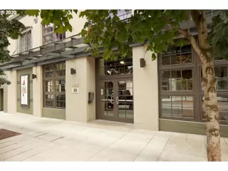 Photo #1: 20145463 Listing 