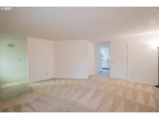 Photo #2: 20145666 Listing 