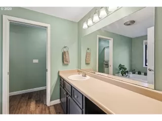 Photo #1: 20145782 Listing