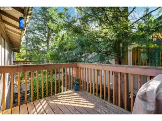 Photo #4: 20145782 Listing