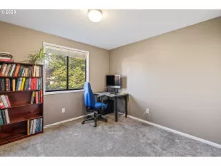 Photo #5: 20145782 Listing