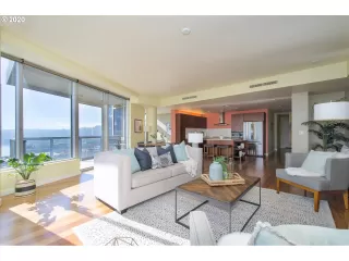 Photo #2: 20146412 Listing 