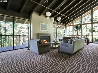 Photo #1: 20146901 Listing