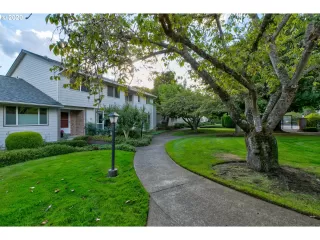 Photo #1: 20147632 Listing