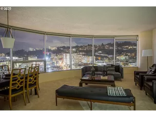Photo #2: 20148349 Listing 