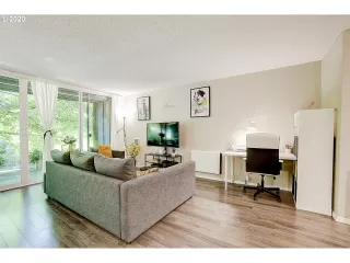 Photo #1: 20148533 Listing