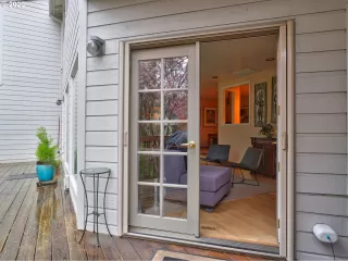 Photo #5: 20149129 Listing