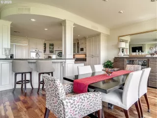 Photo #5: 20149408 Listing