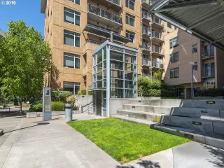 Photo #1: 20149770 Listing