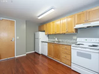 Photo #3: 20149770 Listing