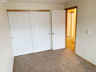 Photo #5: 20152204 Listing