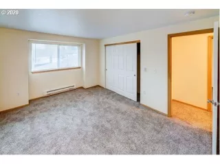 Photo #6: 20152204 Listing