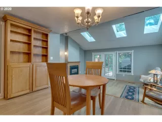 Photo #5: 20153063 Listing