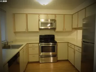 Photo #3: 20154206 Listing