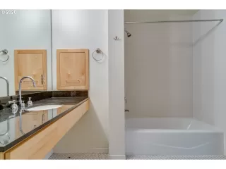 Photo #6: 20154325 Listing 