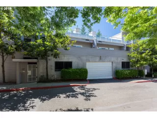 Photo #1: 20154916 Listing