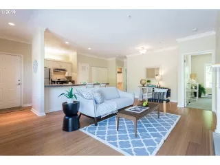 Photo #3: 20154916 Listing