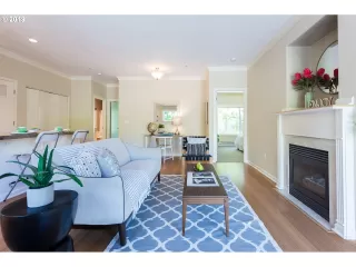 Photo #4: 20154916 Listing