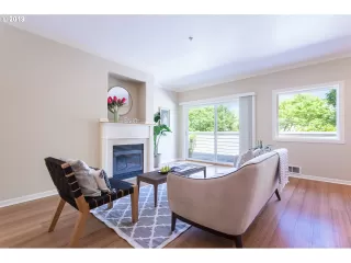 Photo #6: 20154916 Listing