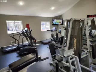 Photo #3: 20154942 Listing