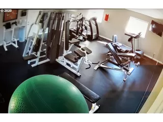 Photo #5: 20154942 Listing