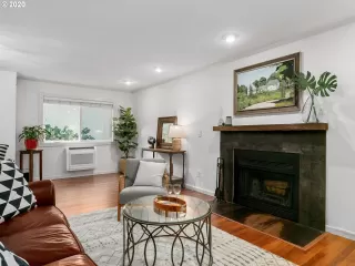 Photo #6: 20155881 Listing