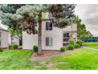 Photo #2: 20156917 Listing