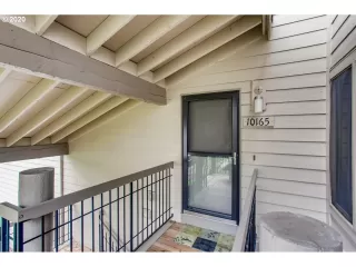 Photo #3: 20156917 Listing